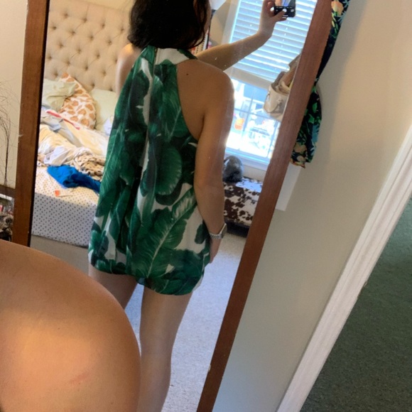 Leaf Print Romper - Picture 6 of 7